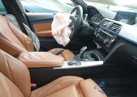 2018 BMW 340I xDrive z USA, uszkodzony, nr VIN WBA8B7C50JA937954